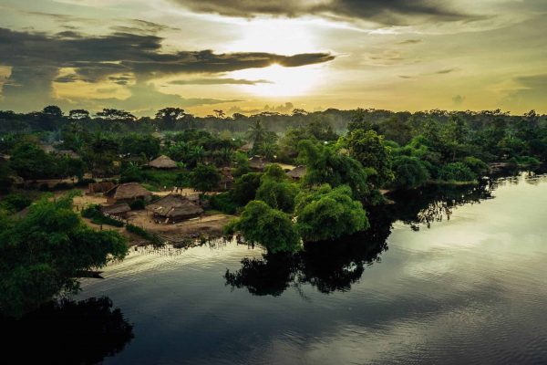 A paisagem de Lac Mai Ndombe, RDC. Crédito fotográfico: Filip C. Agoo for Wildlife Works Carbon.